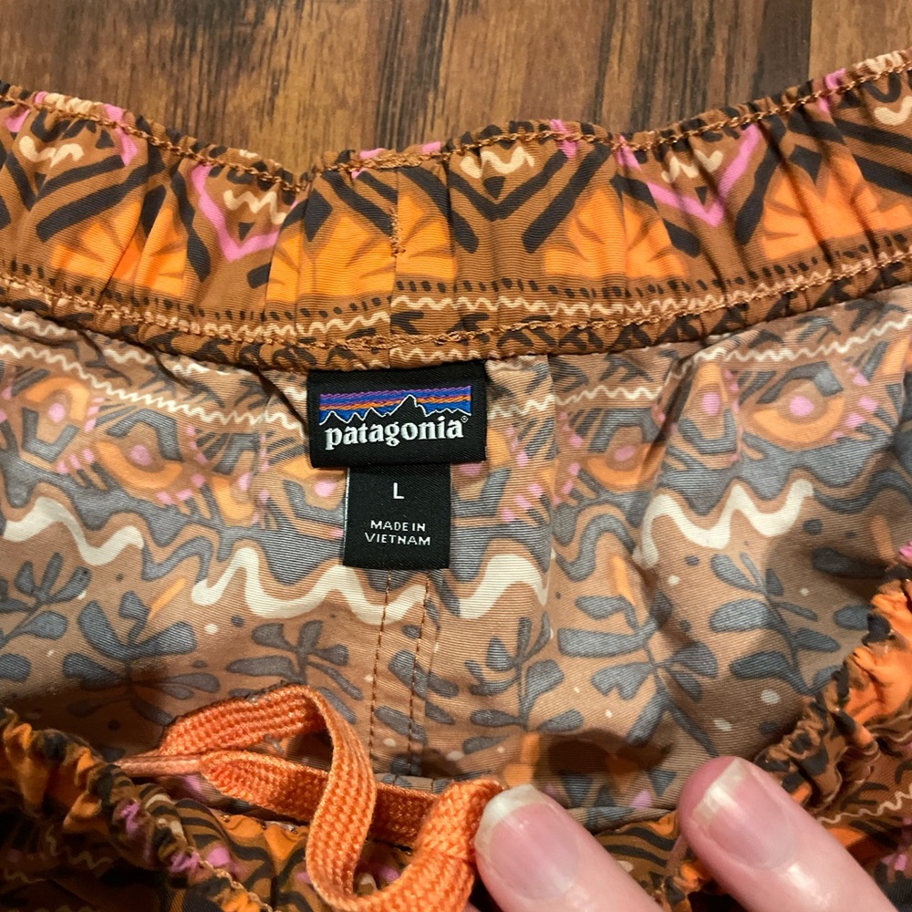 Patagonia Aztec printed shorts - Picture 4 of 4